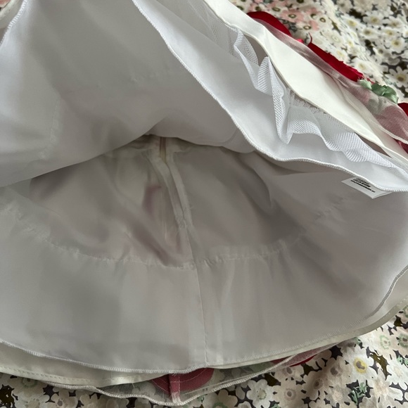 Beautiful baby girl frock.. size 6 months - Picture 4 of 9